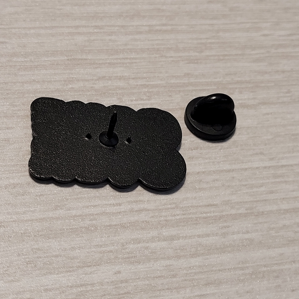 Game Over Enamel Pin - Picture 4 of 8